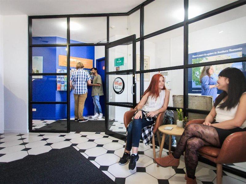 Yha Hobart Central Экстерьер фото
