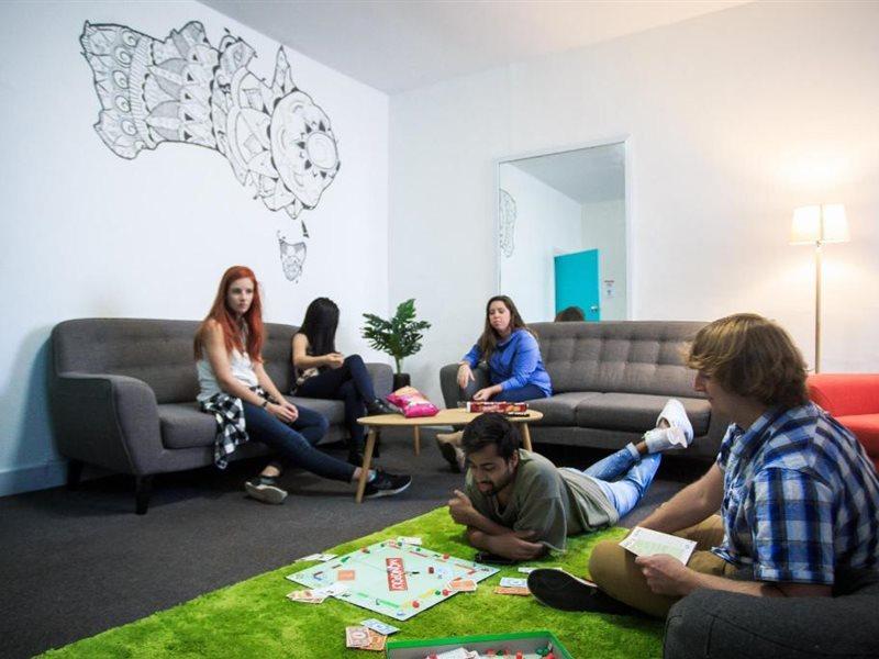 Yha Hobart Central Экстерьер фото