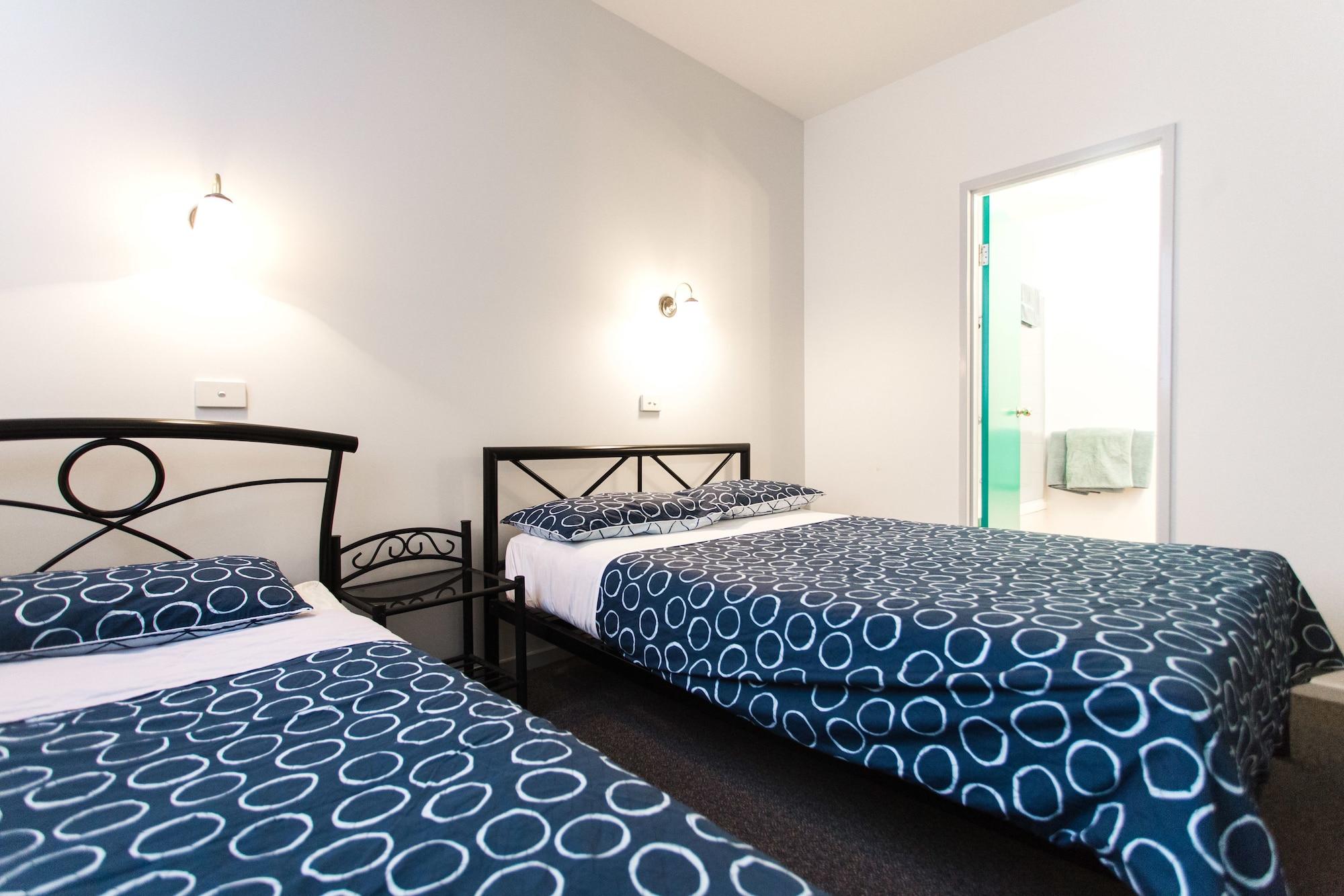 Yha Hobart Central Экстерьер фото