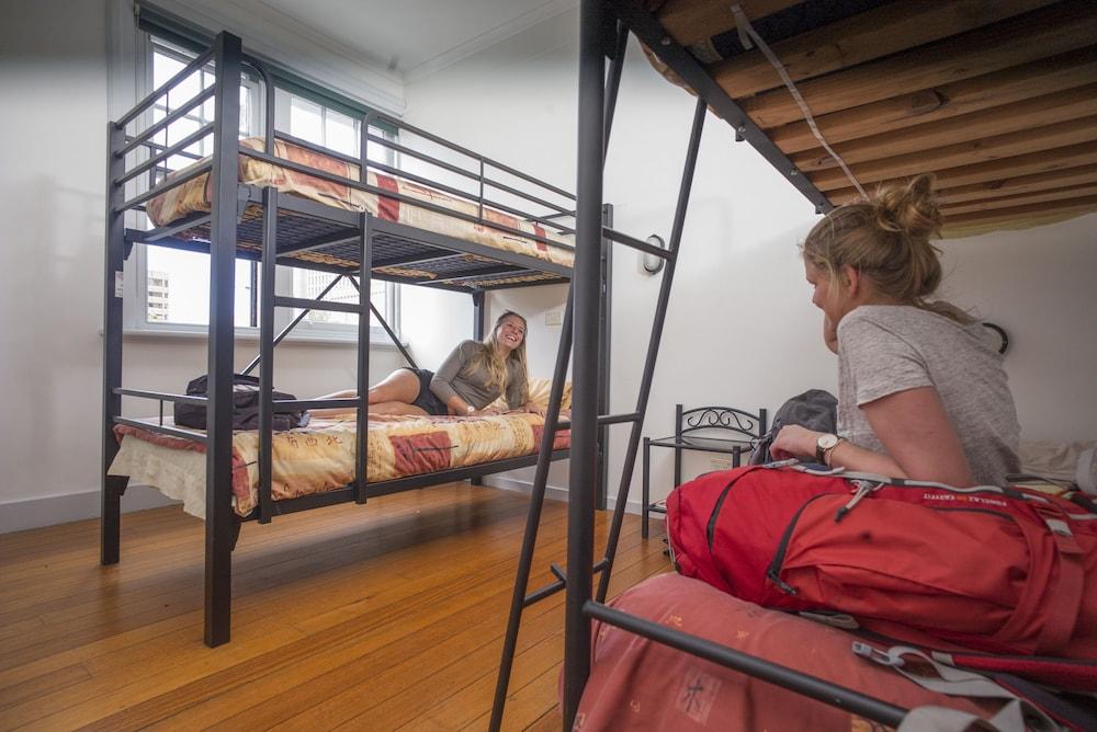 Yha Hobart Central Экстерьер фото