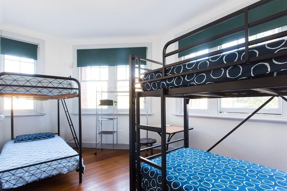 Yha Hobart Central Экстерьер фото