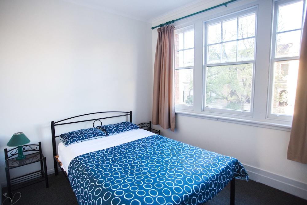 Yha Hobart Central Экстерьер фото