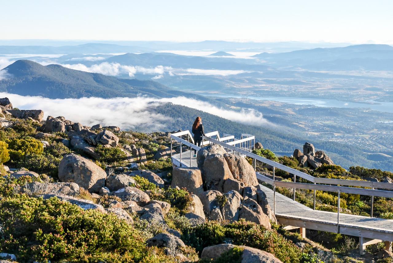 Yha Hobart Central Экстерьер фото