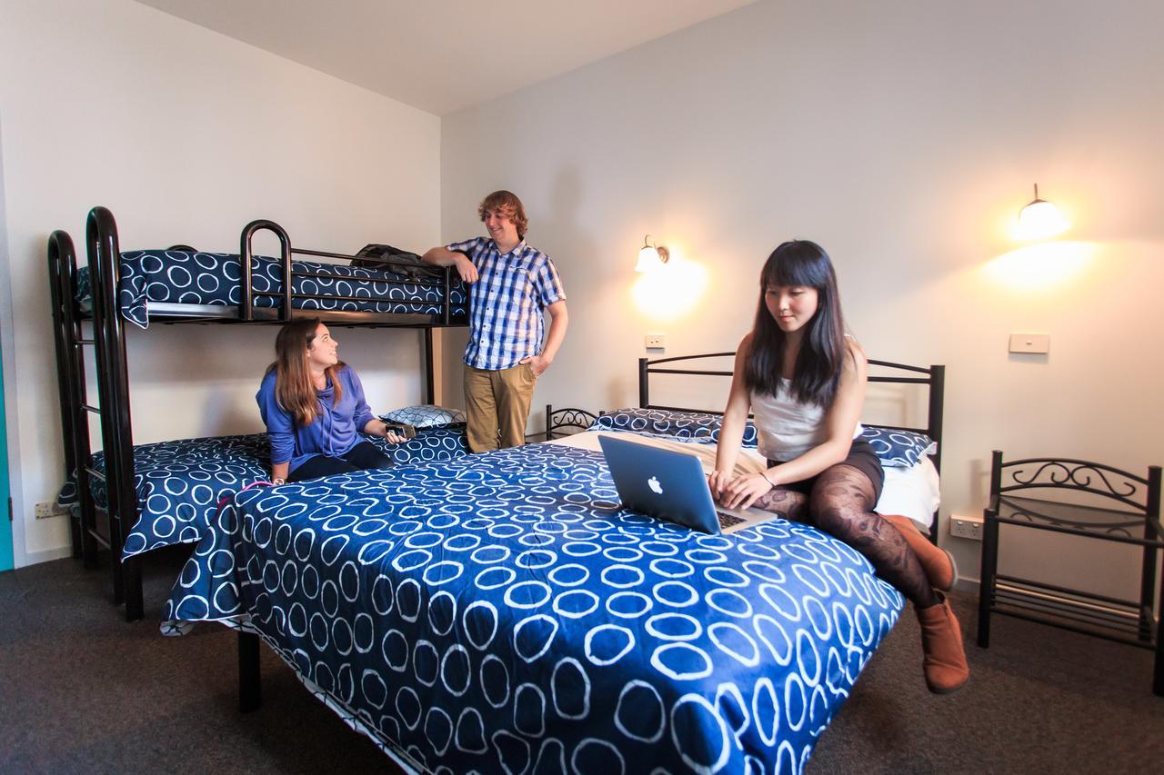 Yha Hobart Central Экстерьер фото