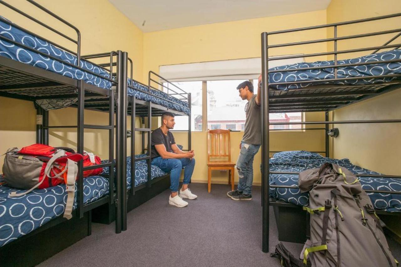 Yha Hobart Central Экстерьер фото